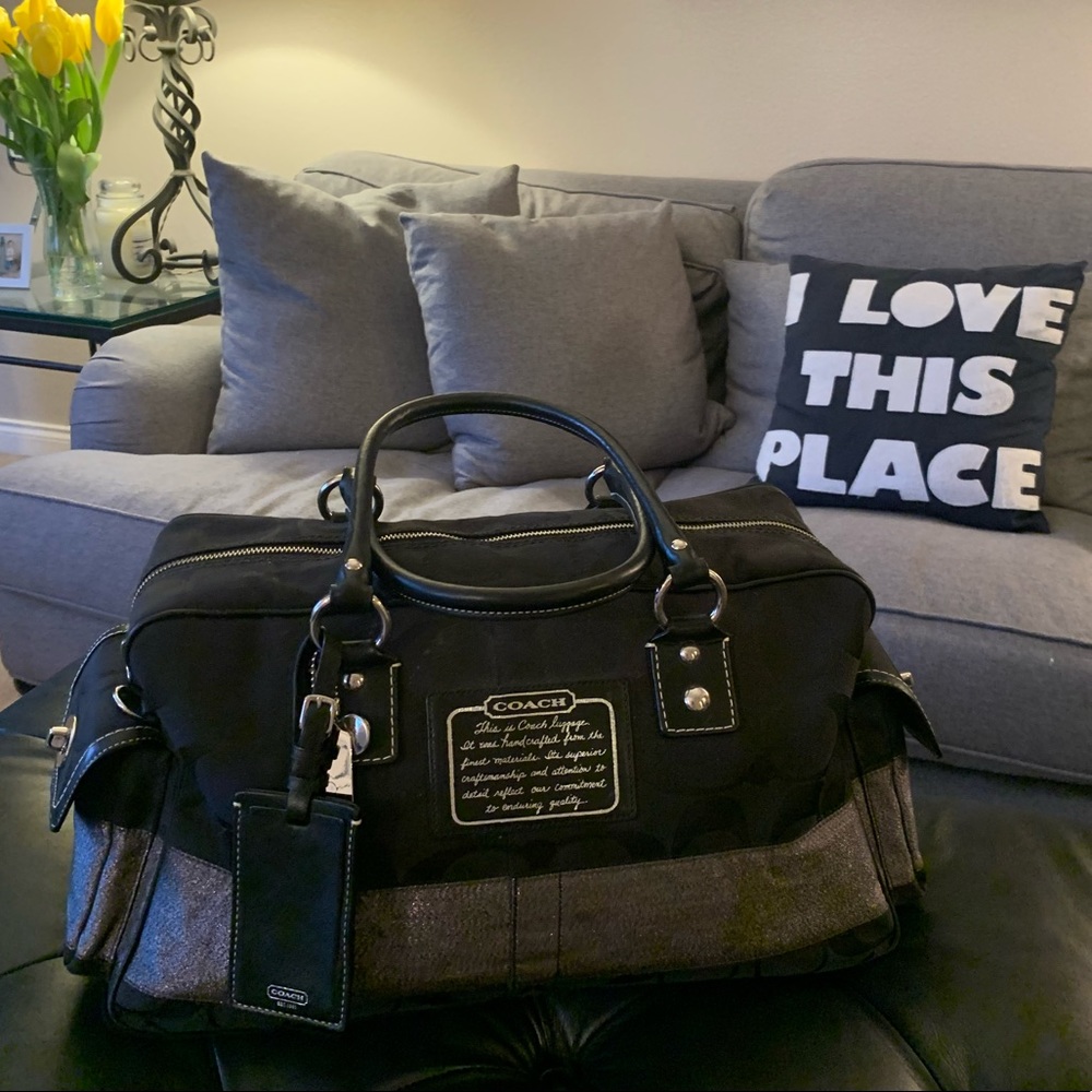 Coach Authentic Luggage 🧳